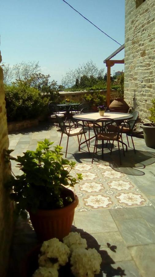 Hotel Xenonas Ton Chromaton Lavkos Exterior foto